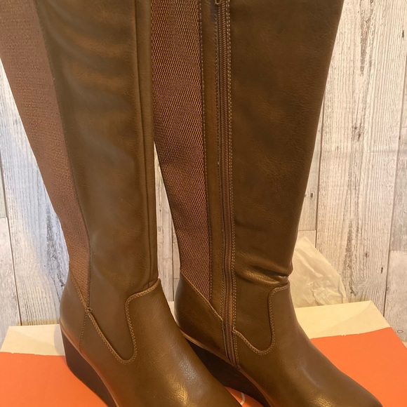 Naturalizer Soul Boots - Picture 2 of 7